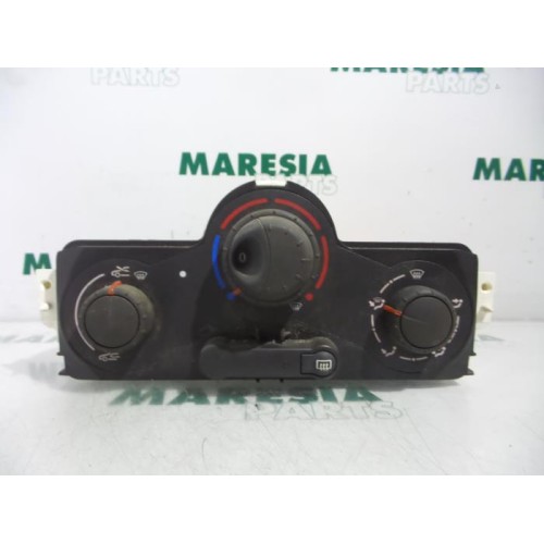 Renault - Megane - Heater control panel