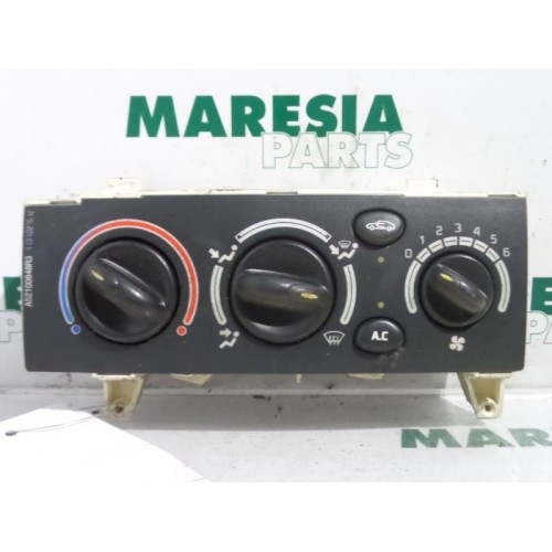 Renault - Megane - Heater control panel