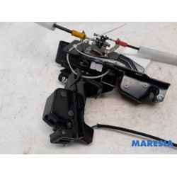 Peugeot - Expert - Minibus/van rear door lock mechanism