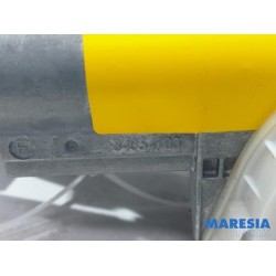 Fiat - 500 - Front seatbelt, left