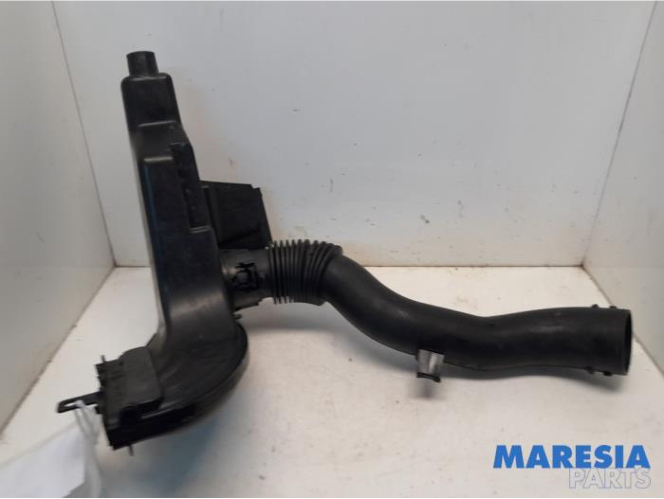Peugeot - 508 - Air funnel