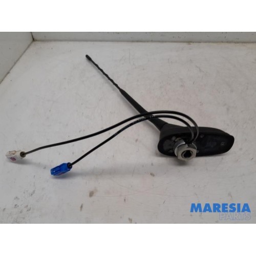 Citroen - C4 Grand Picasso - Antenne