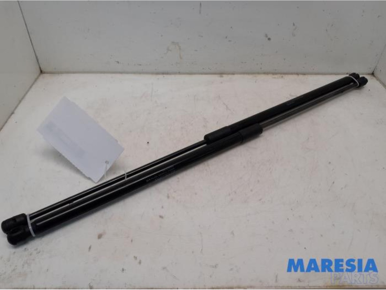 Citroen - C4 Grand Picasso - Set of tailgate gas struts