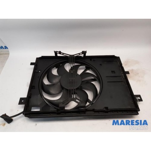 Citroen - C4 Grand Picasso - Fan motor