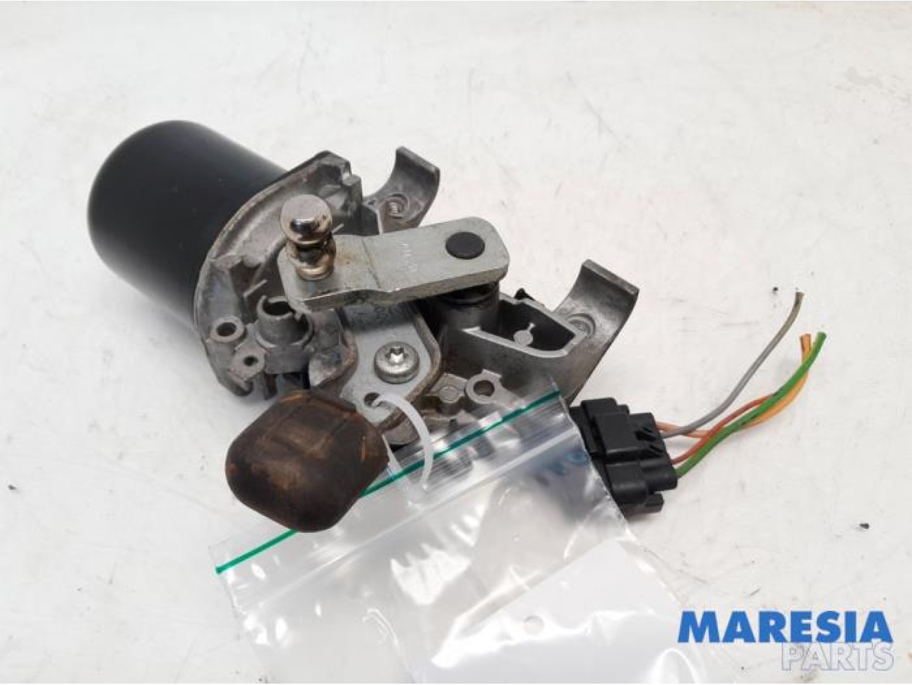 Citroen - DS3 - Front wiper motor
