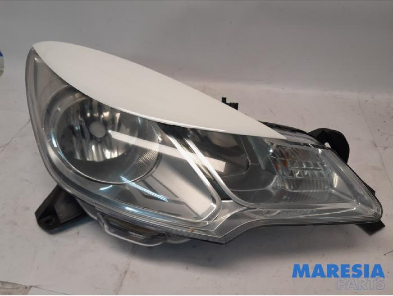 Citroen - DS3 - Headlight, right