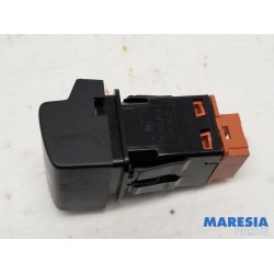 Citroen - C4 Grand Picasso - Panic lighting switch