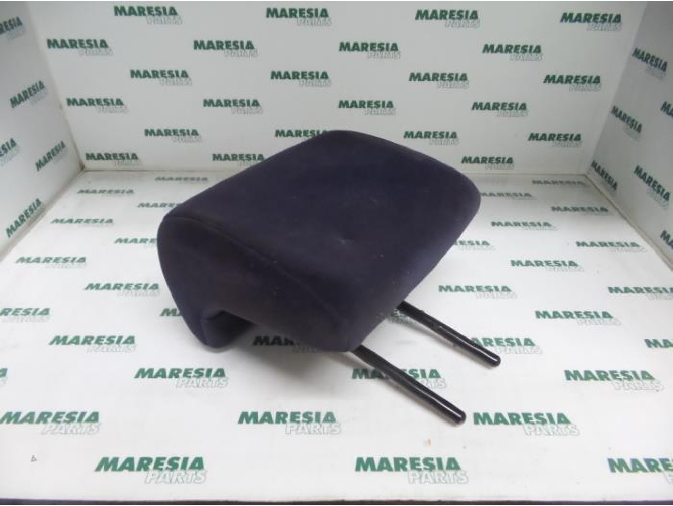 Peugeot - 206 - Headrest