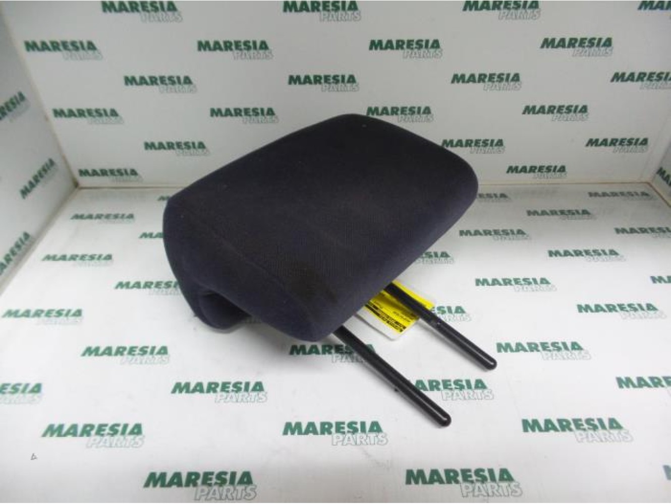 Peugeot - 206 - Headrest