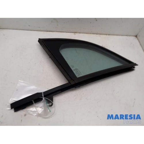 Citroen - DS3 - Quarter light, front left