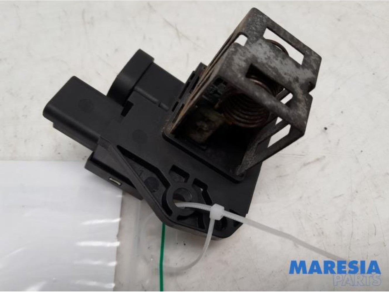 Citroen - DS3 - Cooling fan resistor