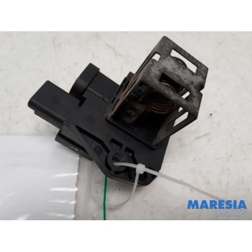 Citroen - DS3 - Cooling fan resistor