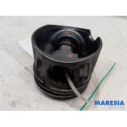 Opel - Combo - Piston