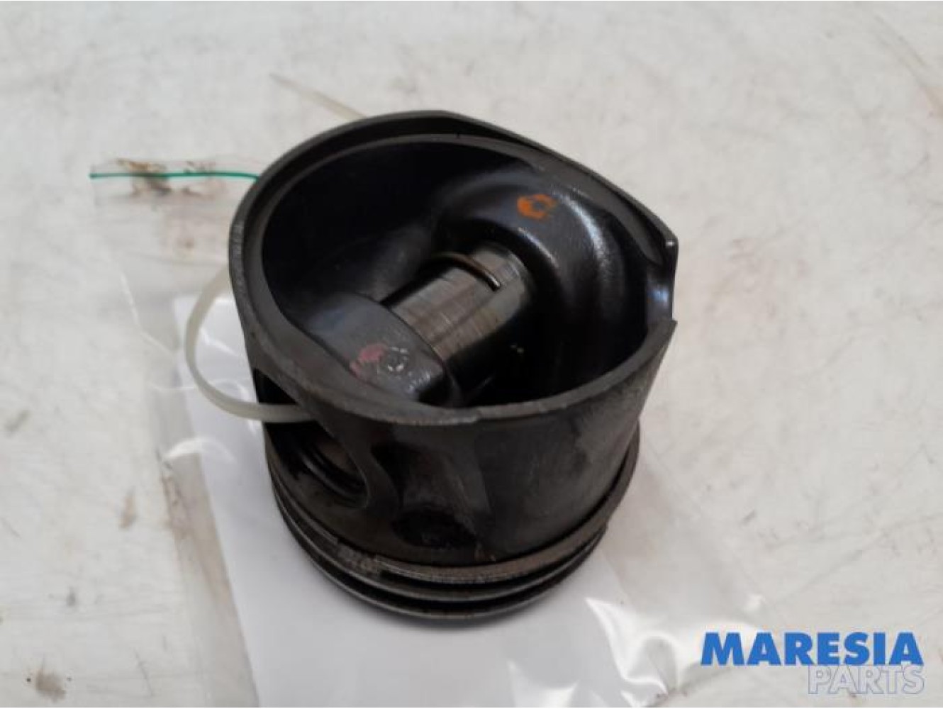 Opel - Combo - Piston