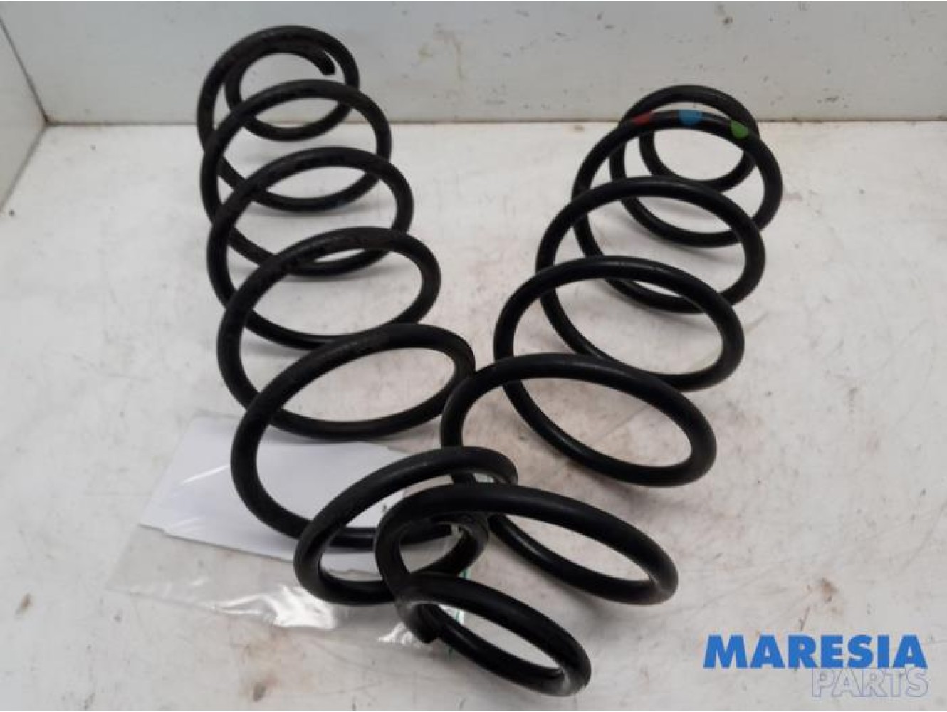 Peugeot - 208 - Rear coil spring
