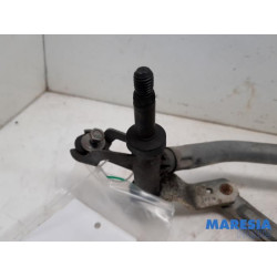 Peugeot - 208 - Wiper mechanism