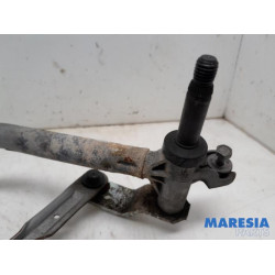 Peugeot - 208 - Wiper mechanism