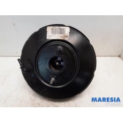 Peugeot - 208 - Brake servo