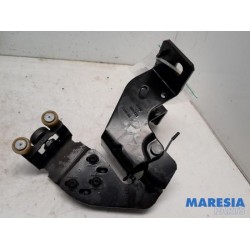Peugeot - Expert - Sliding door roller, right