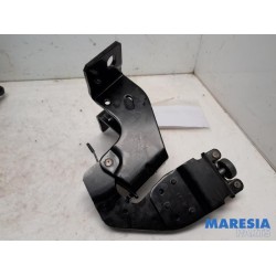 Peugeot - Expert - Sliding door roller, right