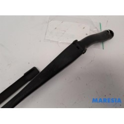 Fiat - Punto - Front wiper arm