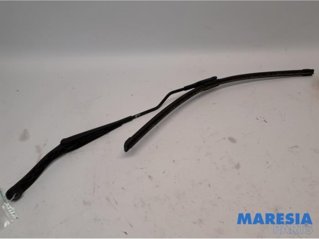 Fiat - Punto - Front wiper arm