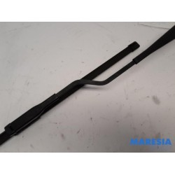 Fiat - Punto - Front wiper arm