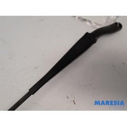 Fiat - Punto - Front wiper arm