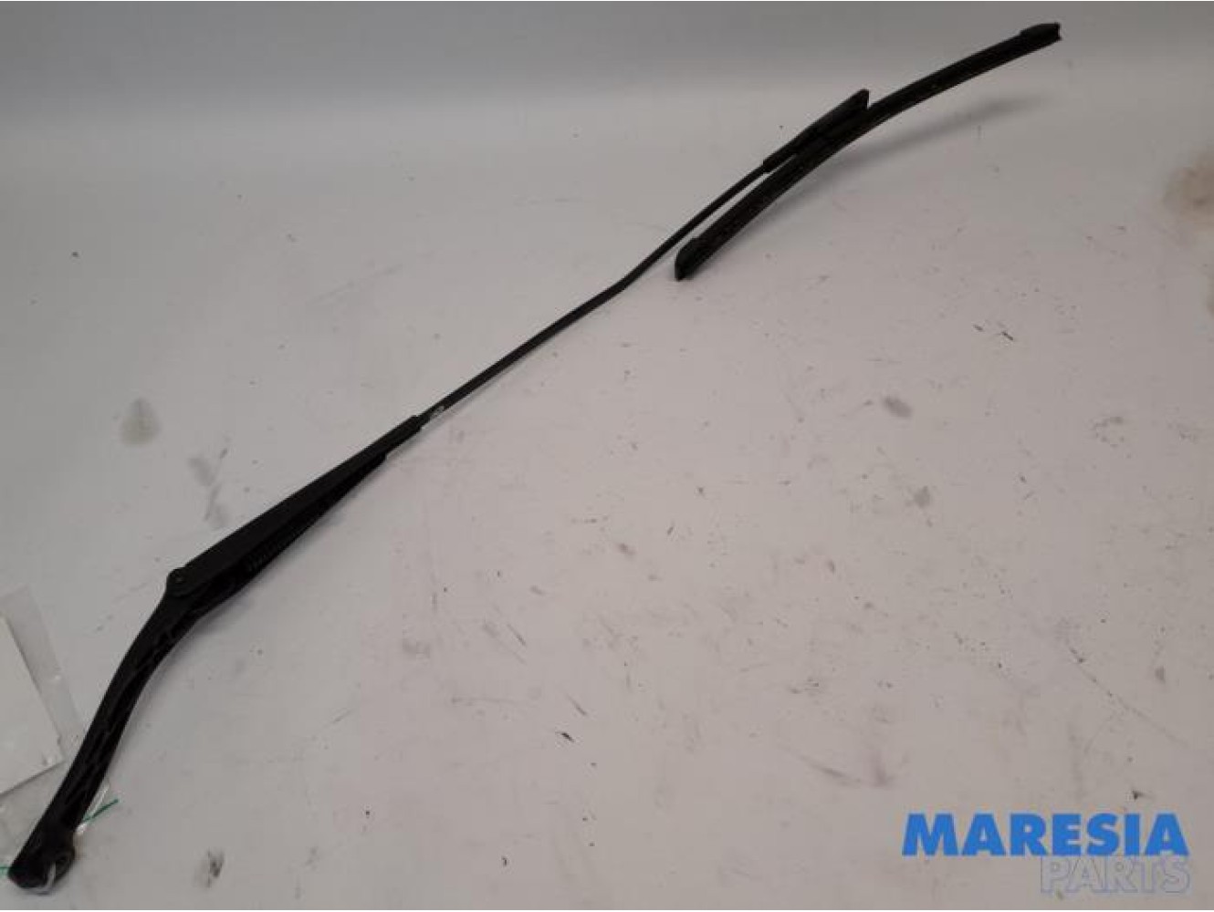 Fiat - Punto - Front wiper arm