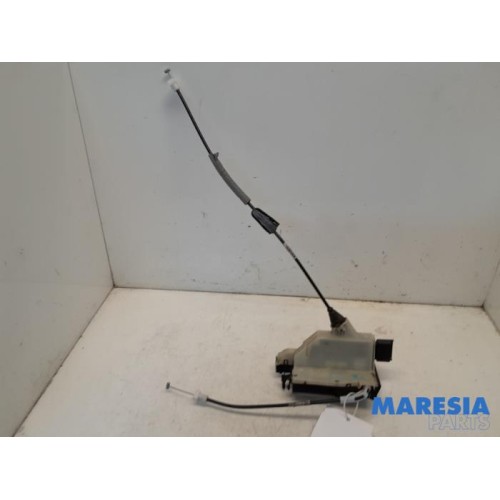 Peugeot - 208 - Front door lock mechanism 4-door, right