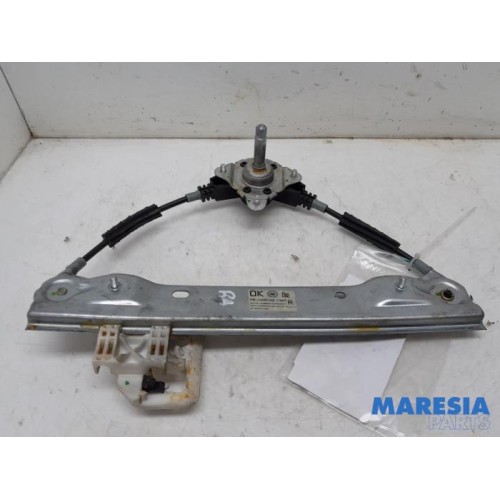 Fiat - Panda - Rear door window mechanism 4-door, right