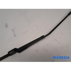 Peugeot - 208 - Front wiper arm