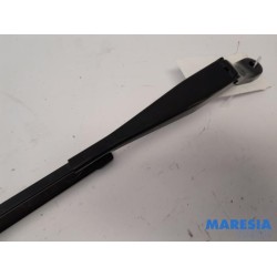 Peugeot - 208 - Front wiper arm
