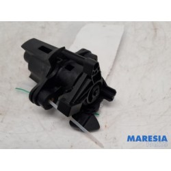 Citroen - C1 - Tailgate lock mechanism