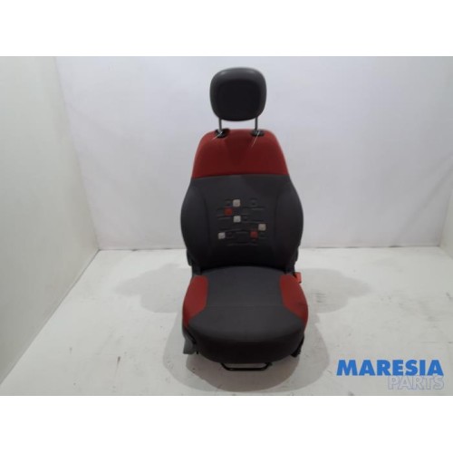 Fiat - Panda - Seat, right
