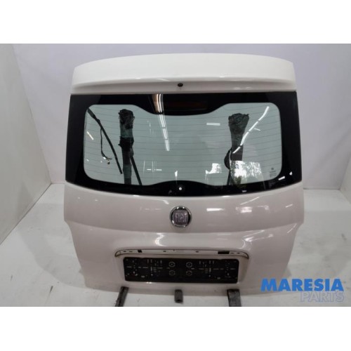 Fiat - 500 - Tailgate