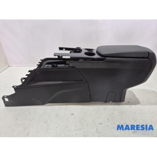 Peugeot - 3008 - Middle console