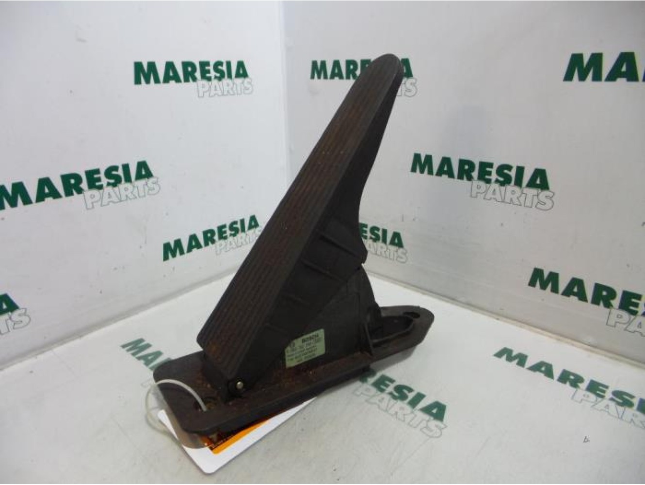 Lancia - Thesis - Throttle pedal position sensor
