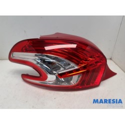 Peugeot - 208 - Achterlicht links