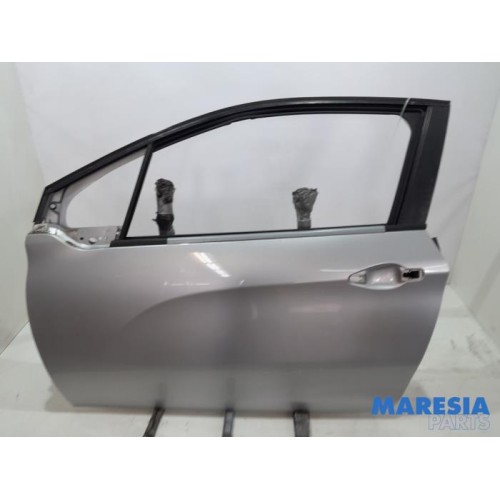 Peugeot - 208 - Tür 2-türig links
