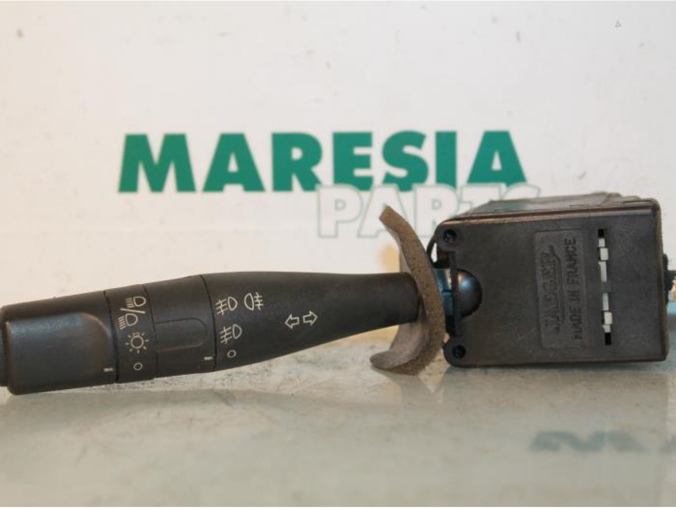 Peugeot - 206 - Indicator switch
