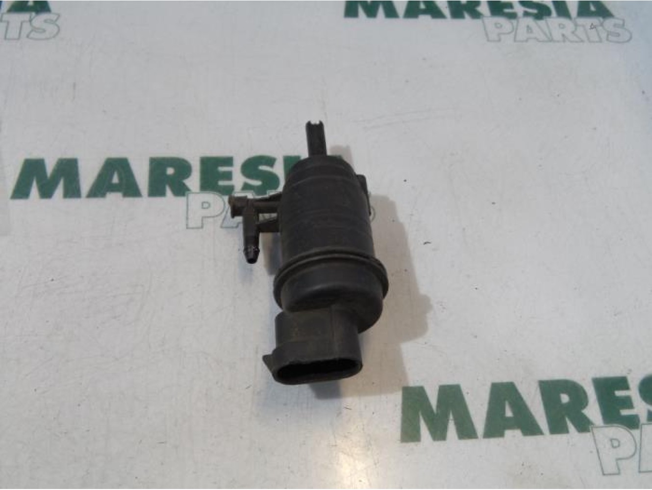 Renault - Express - Pompe lave-glace avant