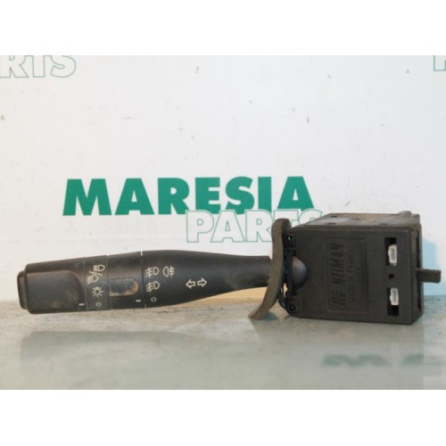 Peugeot - 206 - Indicator switch