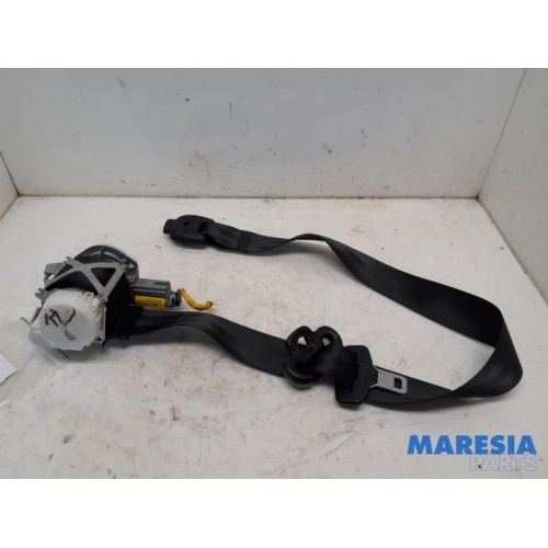 Fiat - 500 - Front seatbelt, right