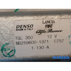 Fiat - 500 - Rear wiper motor