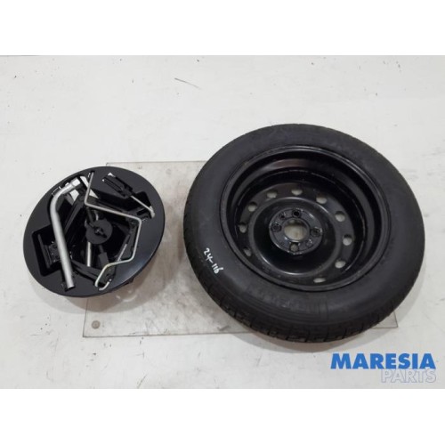 Fiat - 500 - Krikset + reservewiel