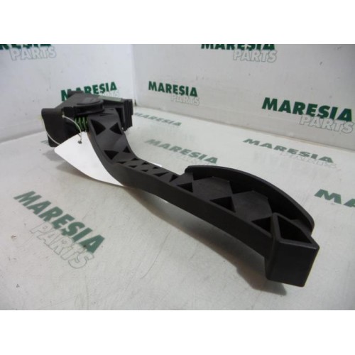 Alfa Romeo - 147 - Gaspedaalpositie Sensor