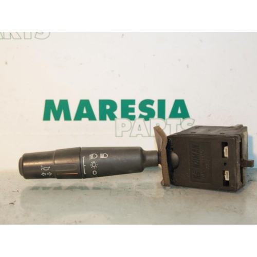 Peugeot - 106 - Indicator switch