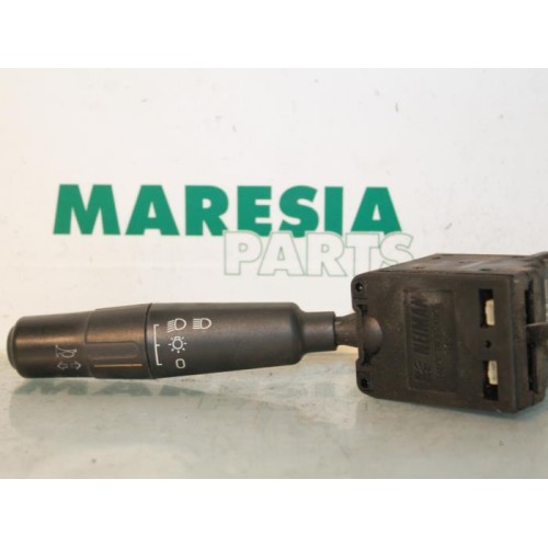 Peugeot - 106 - Indicator switch