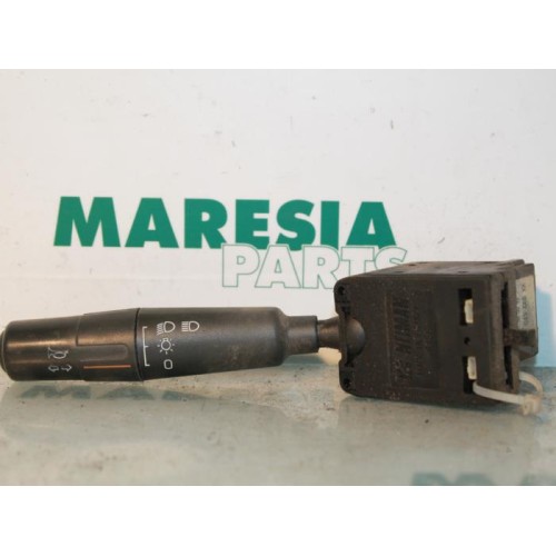 Peugeot - 106 - Indicator switch